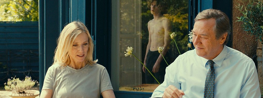 L&eacute;a Drucker als Anne, Olivier Rabourdin als Pierre und Samuel Kircher als Th&eacute;o finden sich in einer speziellen Konstellation wieder. - &copy; -/Alamode Film/dpa