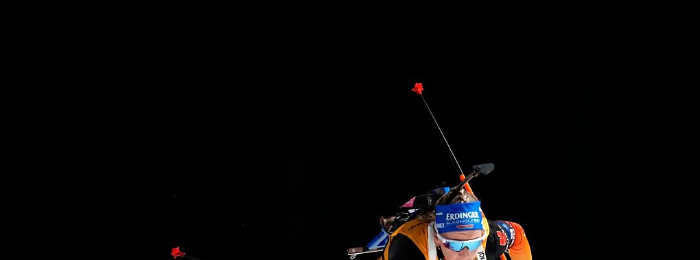 Franziska Preuß büßt im Gesamtweltcup weiter an Boden ein. - © Petr David Josek/AP/dpa