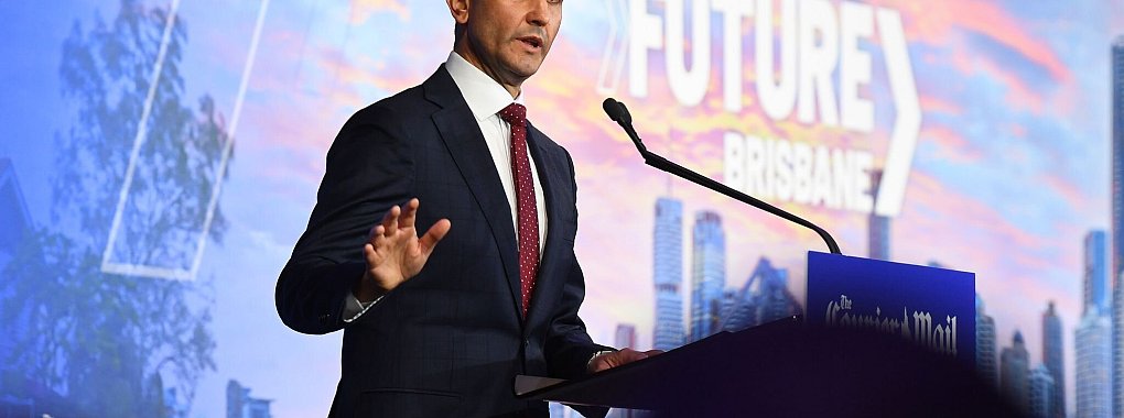 Der Premier von Queensland, David Crisafulli, erläuterte die umstrittenen Pläne. - © Jono Searle/AAP/dpa