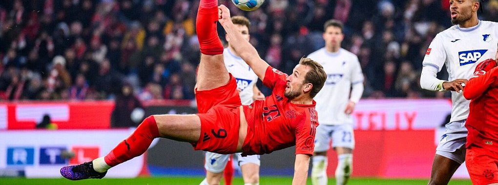 Gegen Hoffenheim versuchte es Torjäger Harry Kane auch mal spektakulär mit einem Fallrückzieher. - © Tom Weller/dpa
