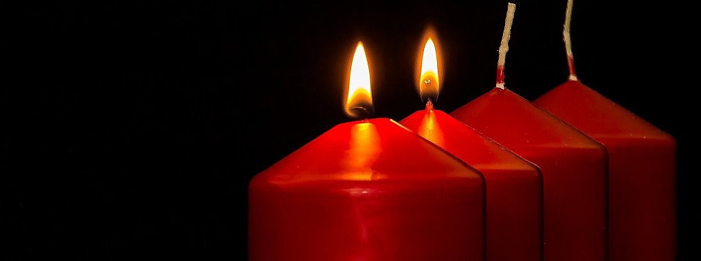 Schon die zweite Kerze darf ab heute auf dem Adventskranz brennen. - &copy; Symbolbild: Pixabay
