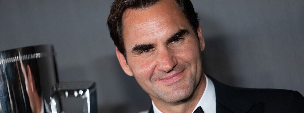 Roger Federer genießt sein neues Leben als Tennis-Rentner. - © Christophe Gateau/dpa