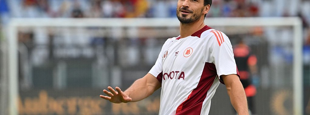 Mats Hummels wartet weiter auf sein erstes Spiel für die AS Rom. - © Domenico Cippitelli/Ipa Sport/LiveMedia/IPA/dpa