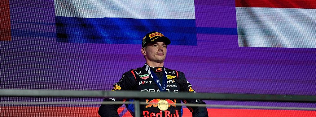 Der Krach im Formel-1-Weltmeisterteam Red Bull ist in Saudi-Arabien eskaliert. Trotzdem gewinnt Max Verstappen einfach weiter. - © Darko Bandic/AP/dpa