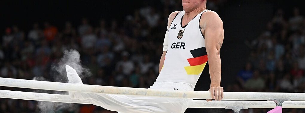 Da war die Medaille futsch: Lukas Dauser schl&auml;gt auf den Holm. - &copy; Marijan Murat/dpa