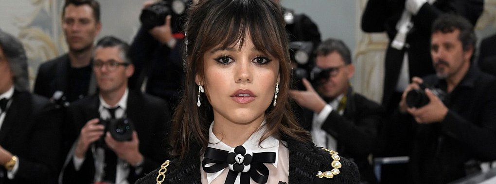 Jenna Ortega ist ihrer Schauspiel-Kollegin Winona Ryder dankbar f&uuml;r Unterst&uuml;tzung in herausfordernden Zeiten. (Archivbild) - &copy; Evan Agostini/Invision/AP/dpa