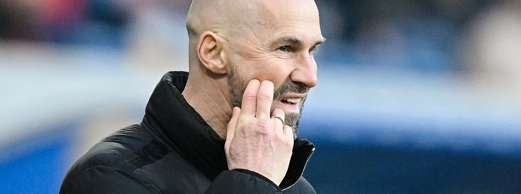 Hoffenheims Coach Christian Ilzer beklagt, dass Interna aus dem TSG-Team nach außen kommen - © Uwe Anspach/dpa