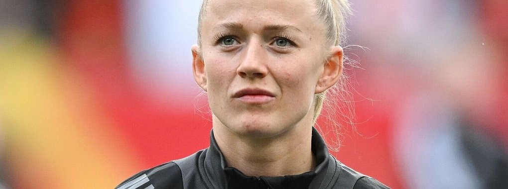 Die Bayern-Stürmerin fehlt dem Wück-Team gegen England und Australien. - © Sebastian Christoph Gollnow/dpa