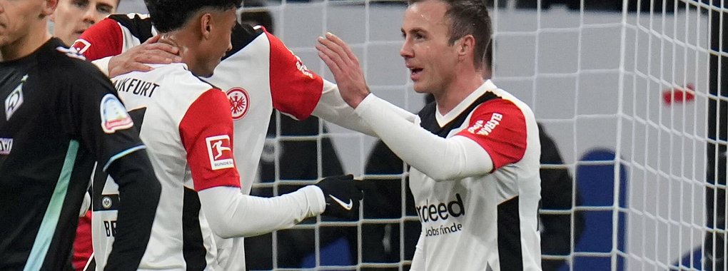 Eintracht Frankfurts Mario Götze ließ den Worten von Trainer Dino Toppmöller beim 1:0 gegen Werder Bremen ein Tor folgen. - © Thomas Frey/dpa