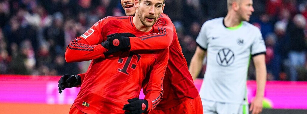 Zweifacher Torschütze: Leon Goretzka jubelt nach seinem 3:1 mit Leroy Sané. - © Tom Weller/dpa