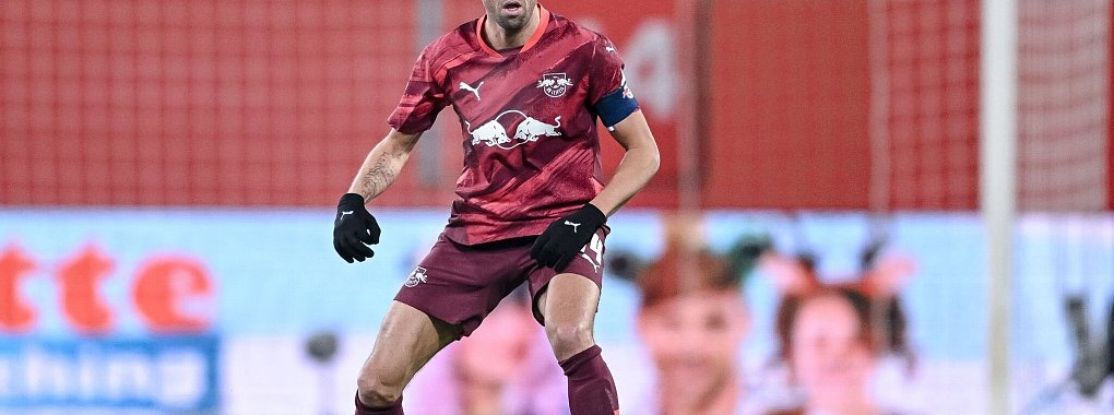 Von der Bundesliga in den Dschungel? Leipzig-Profi Kevin Kampl hat TV-Pläne. - © Harry Langer/dpa