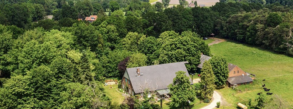 Das Geb&auml;ude, in dem die RTL-Realityshow gedreht wurde. - &copy; Guido Kirchner/dpa