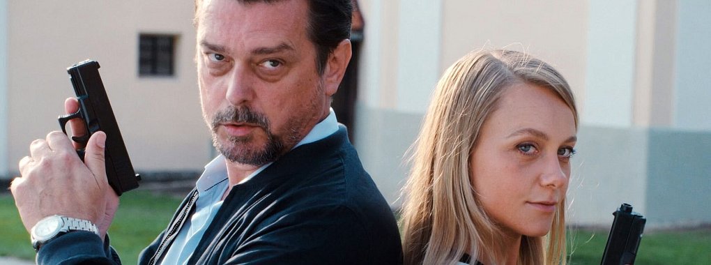 Kommissar Bergmann (Hary Prinz) und seine Partnerin Anni (Anna Unterberger) 
in einer Szene des Films &laquo;Steirerstern&raquo;. - &copy; Peter von Haller/ARD Degeto/Allegro Film/dpa