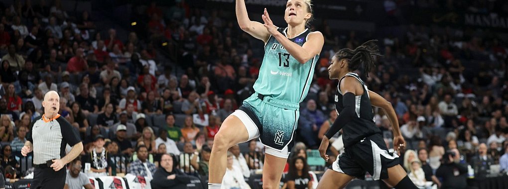 Hat die Chance auf den Titel in der WNBA - und mit ihrer Leistung großen Anteil daran: Leonie Fiebich von den New York Liberty. - © Ian Maule/AP/dpa