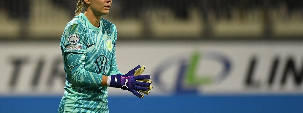 Merle Frohms ist beim VfL Wolfsburg nur noch die Nummer zwei. - © Swen Pförtner/dpa