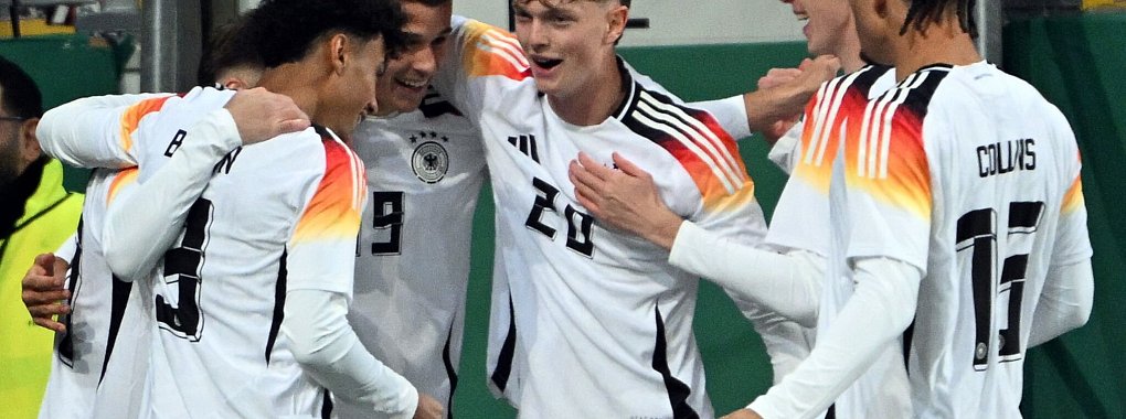 Paul Wanner (Nr. 20) jubelt nach dem Führungstreffer. - © Federico Gambarini/dpa