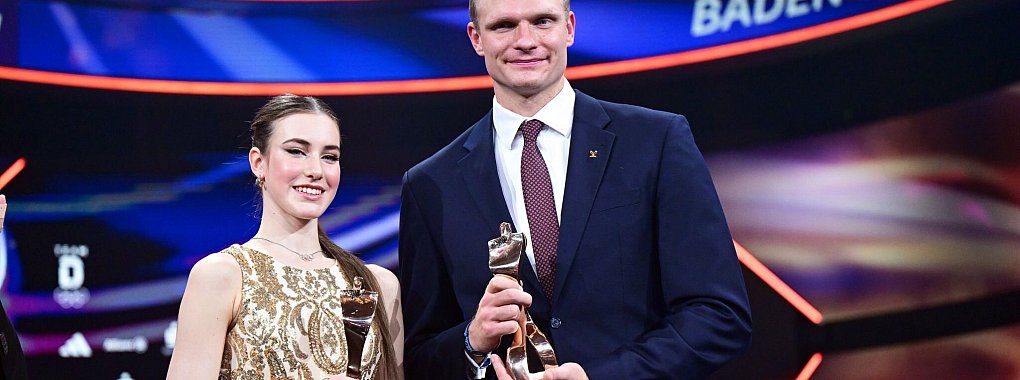 Deutschlands Sportlerin und Sportler des Jahres, Darja Varfolomeev und Oliver Zeidler, freuen sich auf besinnliche Tage. - © Bernd Weißbrod/dpa