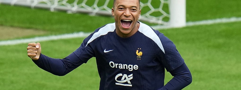 Superstar Kylian Mbappe wird Frankreich nicht beim olympischen Turnier zur Verf&uuml;gung stehen. - &copy; Hassan Ammar/AP/dpa