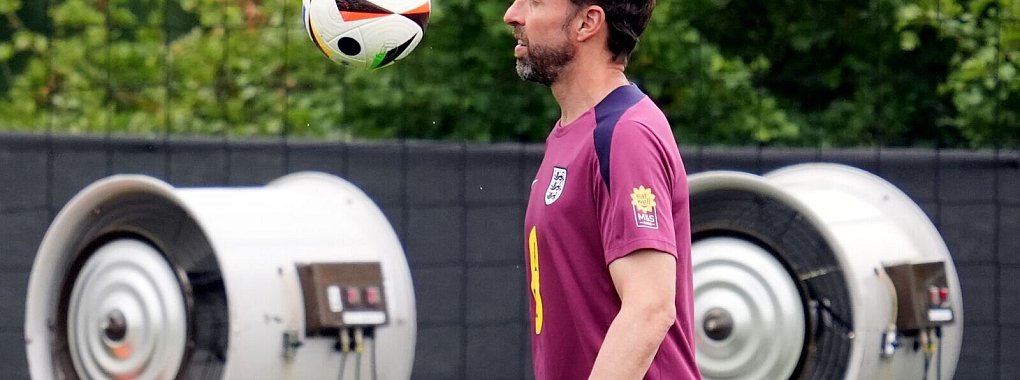 Selten war die Kritik an Gareth Southgate so laut wie in den vergangenen Tagen. - © Adam Davy/PA Wire/dpa