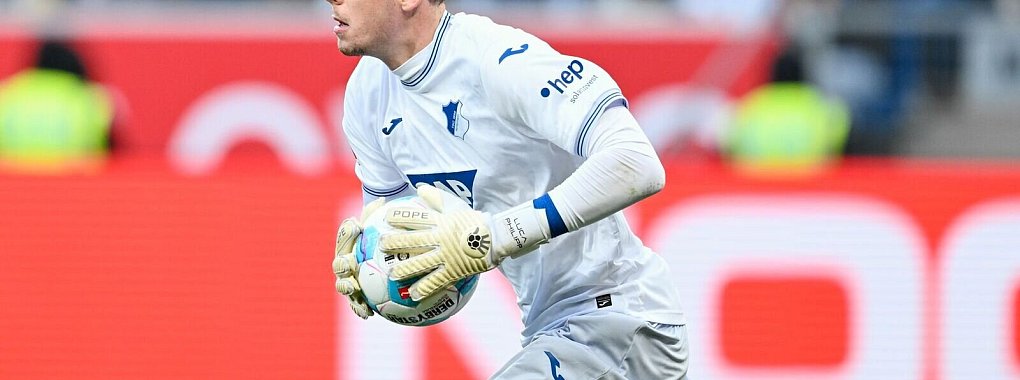 Starker Auftritt gegen den VfB: Hoffenheims Torwart Luca Philipp. - © Uwe Anspach/dpa