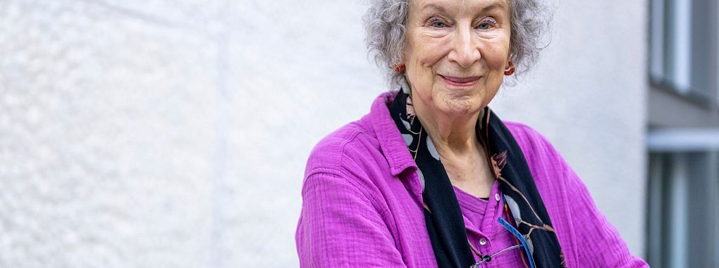 Die kanadische Schriftstellerin Margaret Atwood widmet sich dem Abschied und der Trauer. (Archivbild) - © Monika Skolimowska/dpa