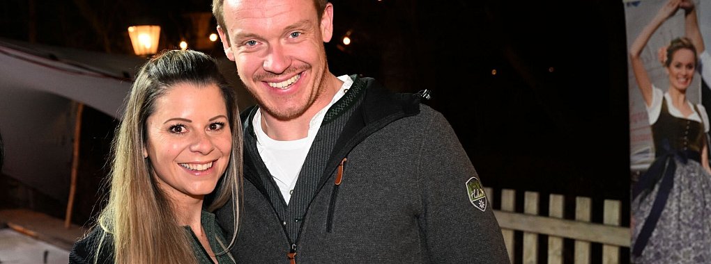 Lisa und Felix Loch sind ein eingespieltes Paar. - © Felix Hörhager/dpa