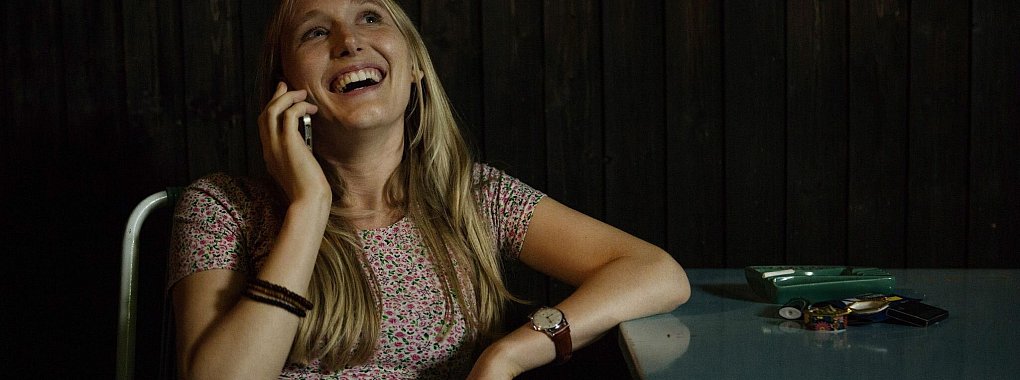 Jeanny (Therese Riess) in einer Szene des Films &laquo;Jeanny - Das f&uuml;nfte M&auml;dchen&raquo;. - &copy; Anjeza Cikopano/MDR/ORF/Rowboat/dpa