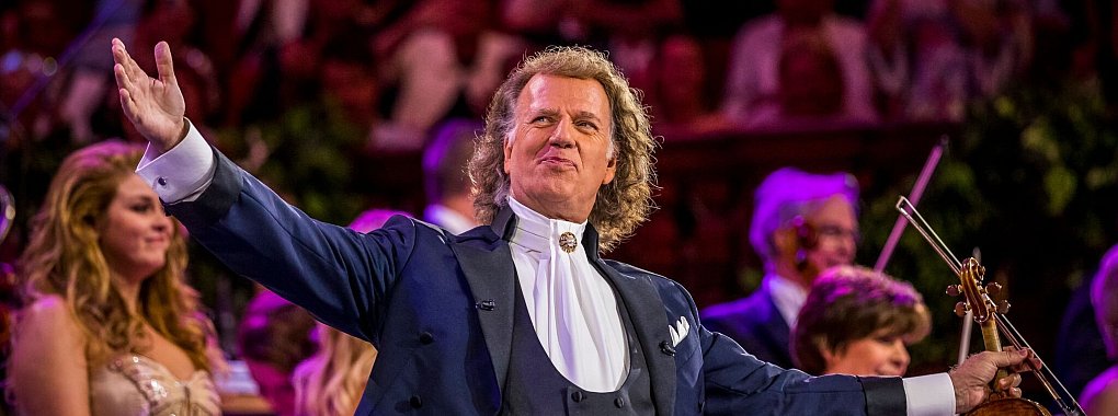 André Rieu gilt als Walzerkönig. (Archivbild) - © Marcel Van Hoorn/ André Rieu Productions./dpa