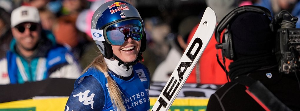 Happy und angriffslustig: Lindsey Vonn. - © Robert F. Bukaty/AP/dpa