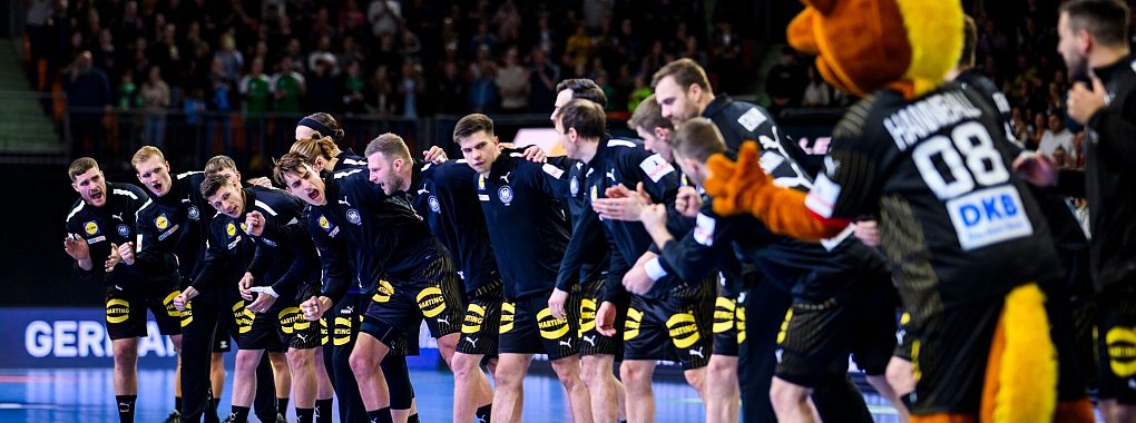 Die deutsche Handball Nationalmannschaft trifft zum Auftakt der Heim-EM auf die Schweiz. - © Tom Weller/dpa
