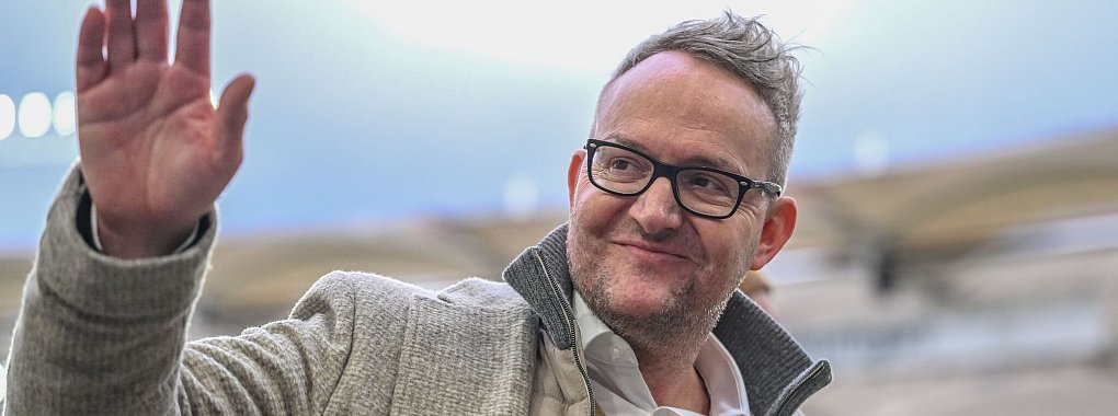 Alexander Wehrle wertet die Vertragsverl&auml;ngerung von Sebastian Hoene&szlig; als &laquo;ganz wichtiges Zeichen&raquo;. - &copy; Harry Langer/dpa