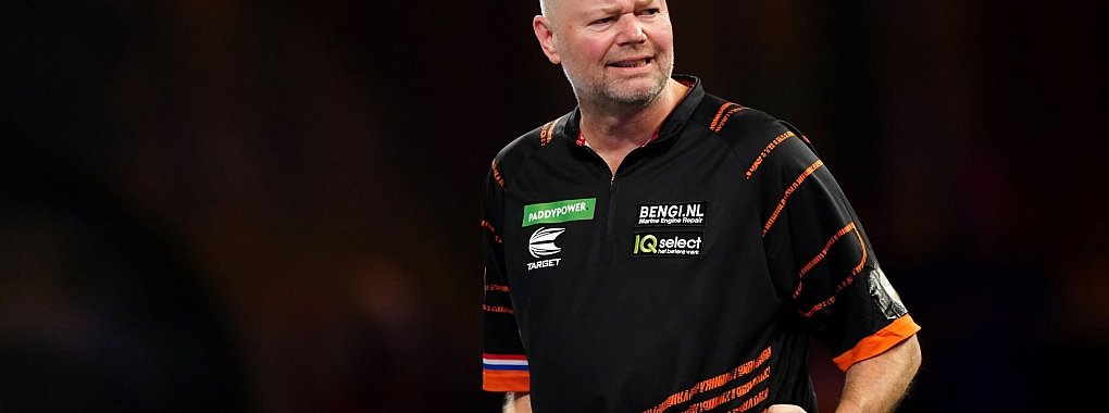 Routinier bei der Darts-WM: Raymond van Barneveld. - © Zac Goodwin/PA Wire/dpa