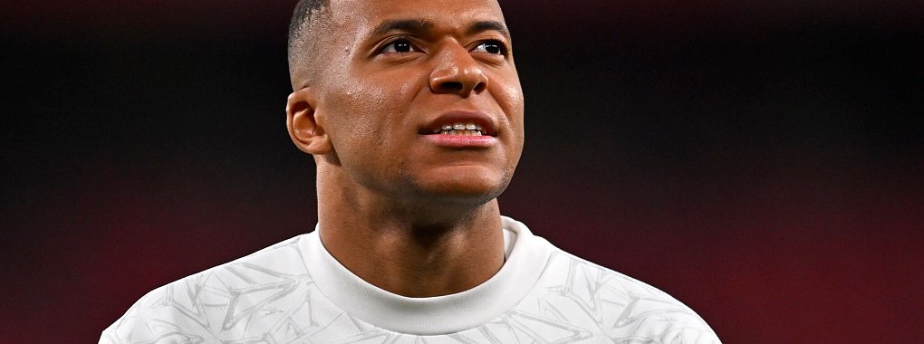 Kylian Mbappé verschoss schon wieder einen Elfmeter. - © Miguel Oses/AP