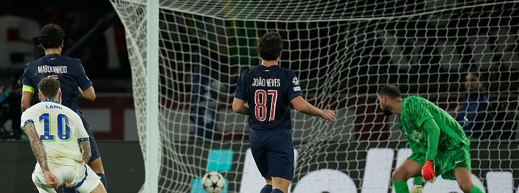 Paris Saint-Germain kam in der Champions League nicht über ein 1:1 gegen PSV Eindhoven hinaus. - © Christophe Ena/AP