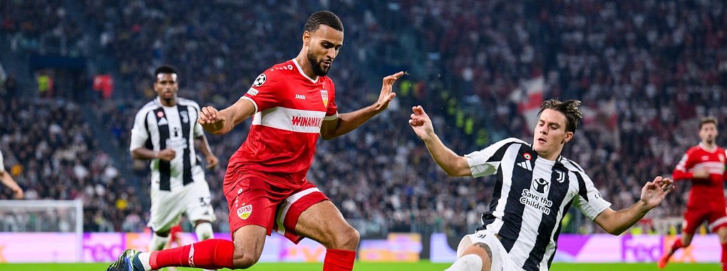 Josha Vagnoman (l.) und der VfB Stuttgart zeigten in Turin eine starke Vorstellung. - © Tom Weller/dpa