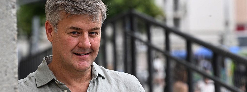 Der Schauspieler Marcus Mittermeier ist jetzt auch Drehbuchautor. - © Felix Hörhager/dpa