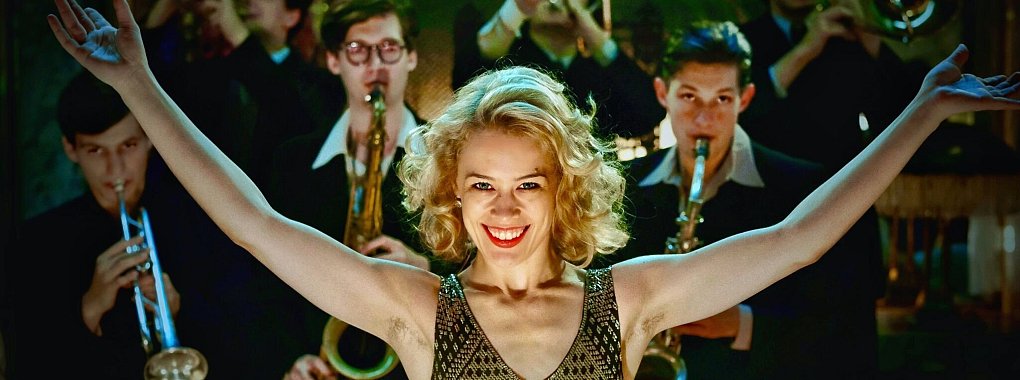 Paula Beer als Stella Goldschlag in einer Szene des Films &laquo;Stella. Ein Leben.&raquo; - &copy; Christian Schulz/Majestic/dpa