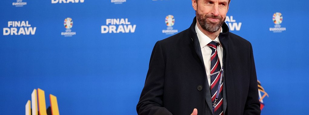 England-Trainer Gareth Southgate lernt Deutsch. - © Christian Charisius/dpa