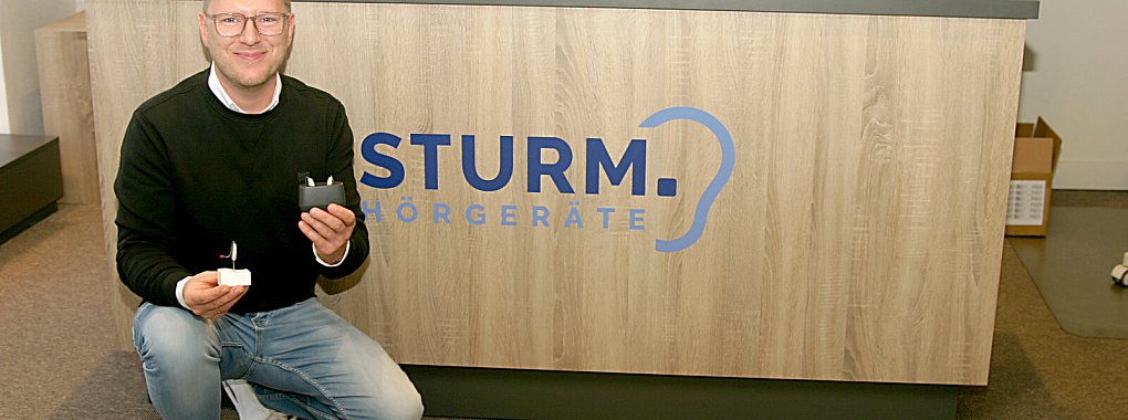 H&ouml;rakustik-Meister Carsten Sturm entwickelt sich und sein Gesch&auml;ft st&auml;ndig weiter, um seinen Kunden ein St&uuml;ck Lebensqualit&auml;t zur&uuml;ckzugeben. - &copy; Andrea Markwitz