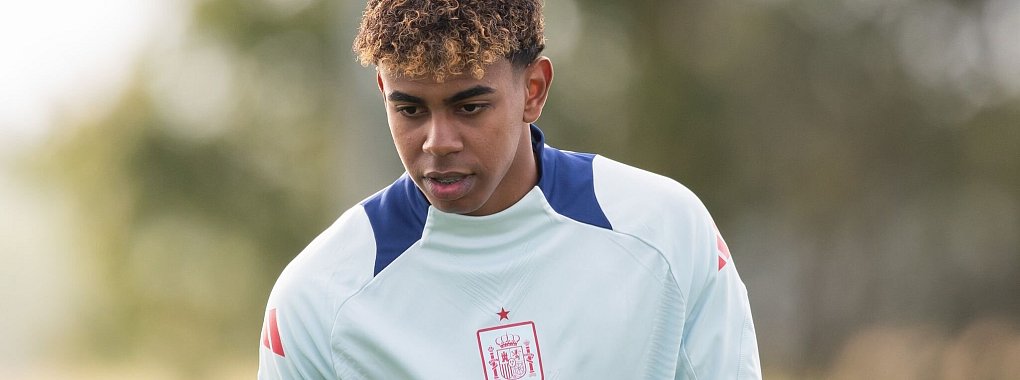 Lamine Yamal wird am Tag vor dem EM-Finale 17 Jahre alt. - © Silas Stein/dpa