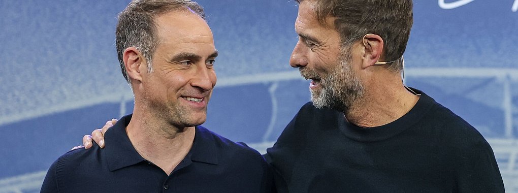 Oliver Mintzlaff (l) hat das Club-Netzwerk mit erschaffen, für das Jürgen Klopp nun verantwortlich ist. - © Jan Woitas/dpa