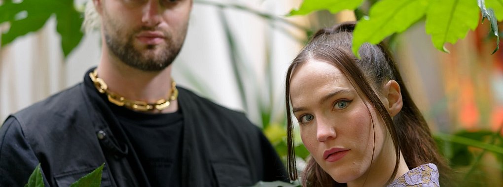 Das US-amerikanische Dance-Pop-Duo Sofi Tukker hat zwei Jahre am neuen Album gearbeitet. - &copy; Henning Kaiser/dpa