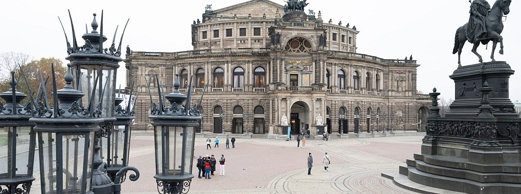 Der Semperopernball ist am 7. Februar erneut Schauplatz eines Balls. - © Sebastian Kahnert/dpa