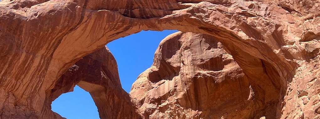 Felsformation im Arches Nationalpark in Utah: Alle US-Nationalparks, die sonst Eintritt kosten, sind 2025 an sechs Tagen gratis zugänglich. - © Verena Wolff/dpa-tmn