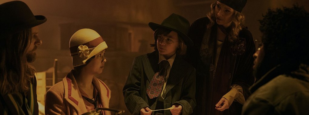 Eine Szene aus der Comedyserie &laquo;Time Bandits&raquo;, die aktuell auf Apple TV+ zu sehen und ein Remake des gleichnamigen Kinderfilms aus den 80er Jahren ist. - &copy; -/Apple TV+/dpa