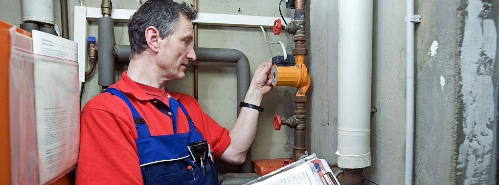 Werden auf Dauer gepr&uuml;ft und d&uuml;rfen schon ab 2026 nicht mehr in Neubauten eingebaut werden: &Ouml;lheizungen. - &copy; Zentralverband Sanit&auml;r Heizung Klima