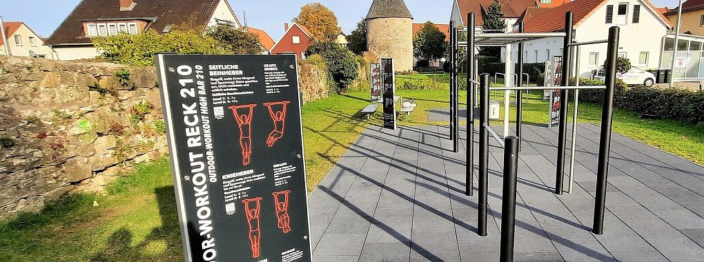 In Sichtweite der Malzdarre, auch Eulenturm genannt, befindet sich die Calisthenics-Anlage in Horn. - &copy; Oliver K&ouml;nig