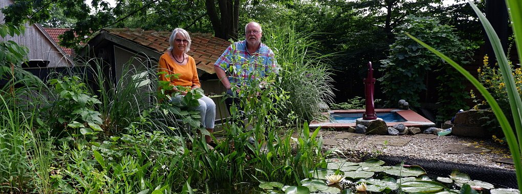 Silvia und Werner Gerke haben sich in zehnjähriger Arbeit ein kleines Paradies geschaffen. - © Lorraine Brinkmann