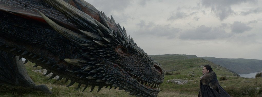 Szene aus der siebten Staffel "GoT". Drache Drogon freundet sich mit Jon Snow (Kit Harrington) an. - © HBO