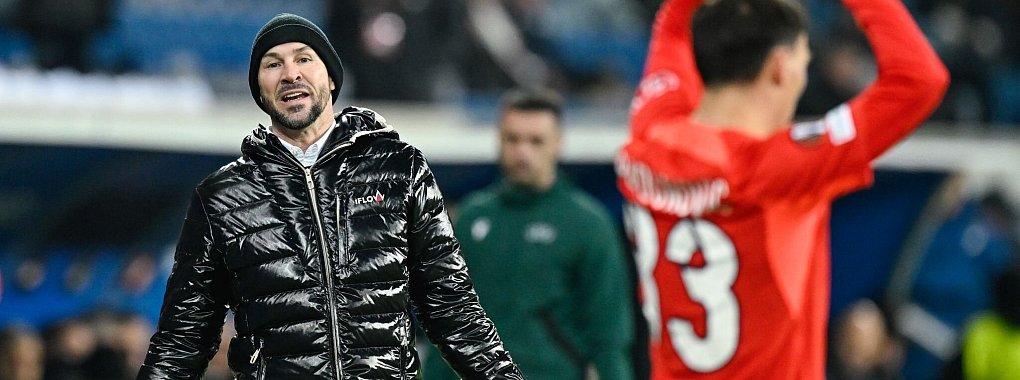 Wieder kein Sieg für Hoffenheims Trainer Christian Ilzer. - © Uwe Anspach/dpa